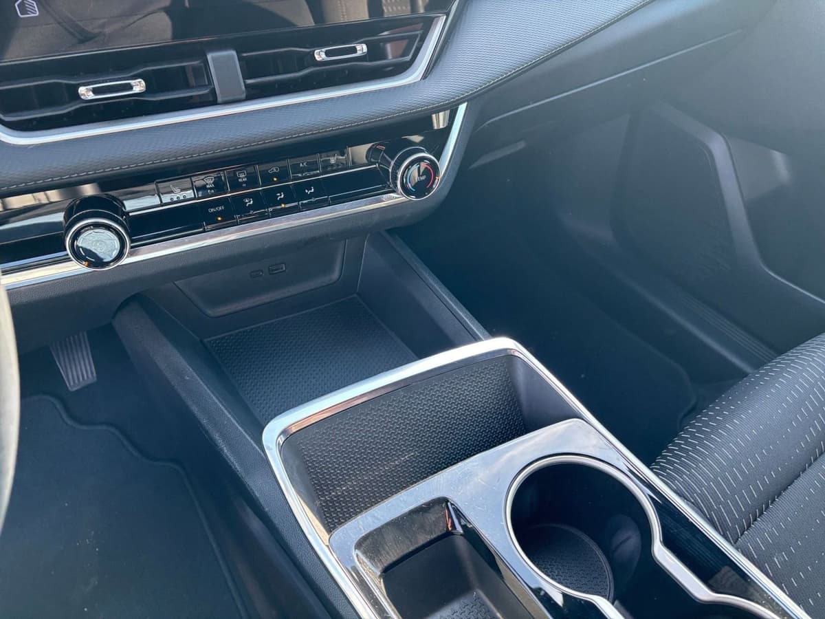 2025 Chevrolet Equinox - Image 36