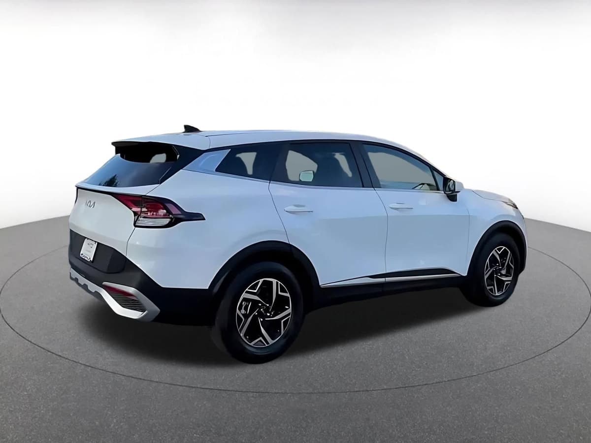 2025 Kia Sportage - Image 15