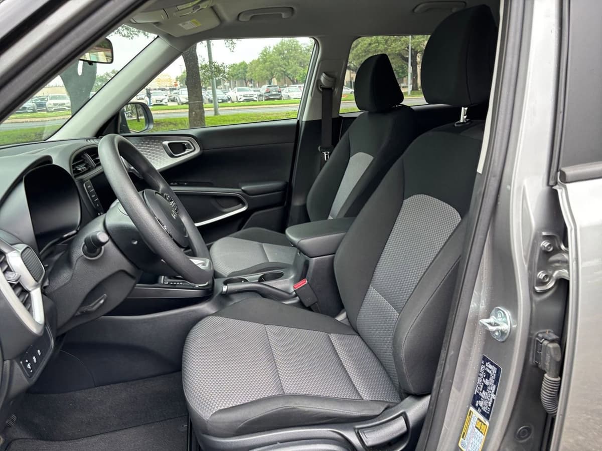 2025 Kia Soul - Image 31