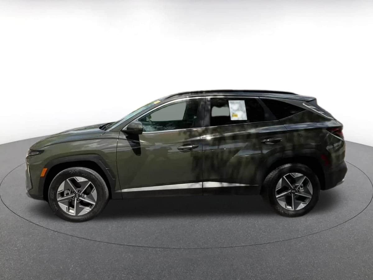 2025 Hyundai Tucson - Image 8