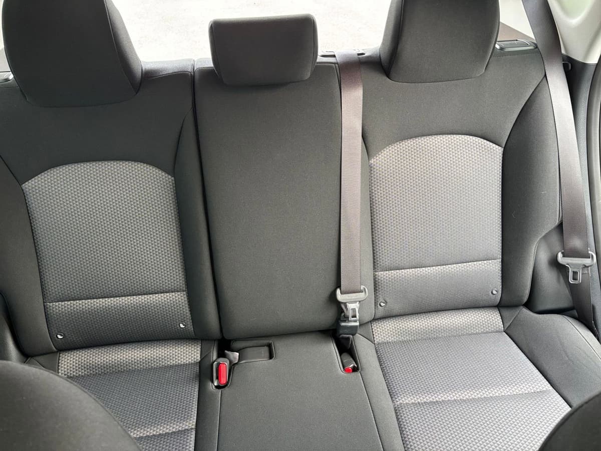 2025 Kia Soul - Image 32