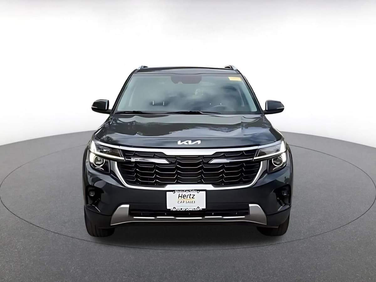 2025 Kia Seltos - Image 3