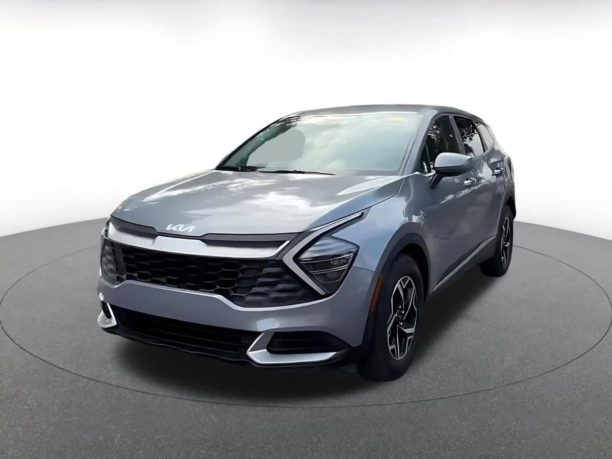 2025 Kia Sportage - Image 6