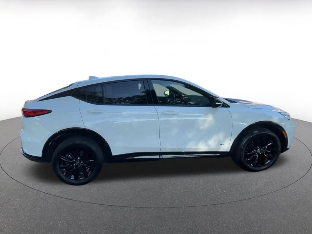 2025 Buick Envista - Image 16