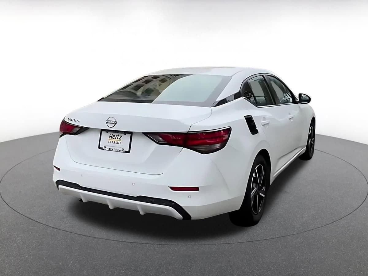2025 Nissan Sentra - Image 15