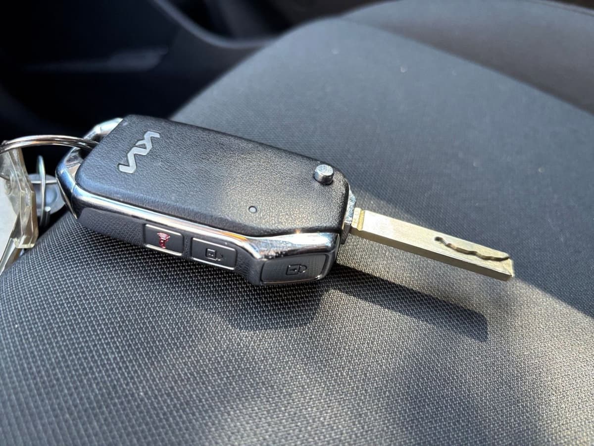 2025 Kia Sportage - Image 18