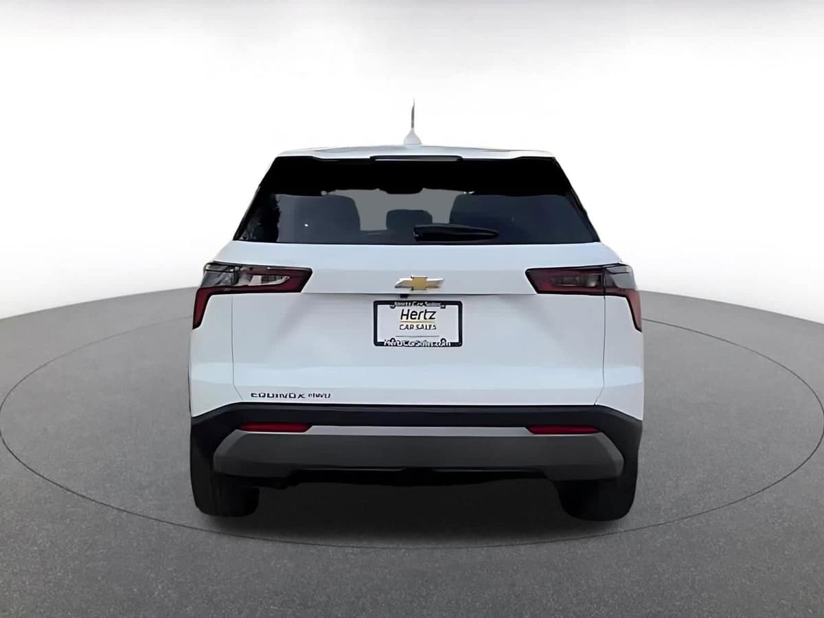 2025 Chevrolet Equinox - Image 12