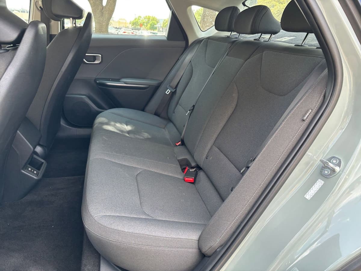 2025 Kia K4 - Image 21