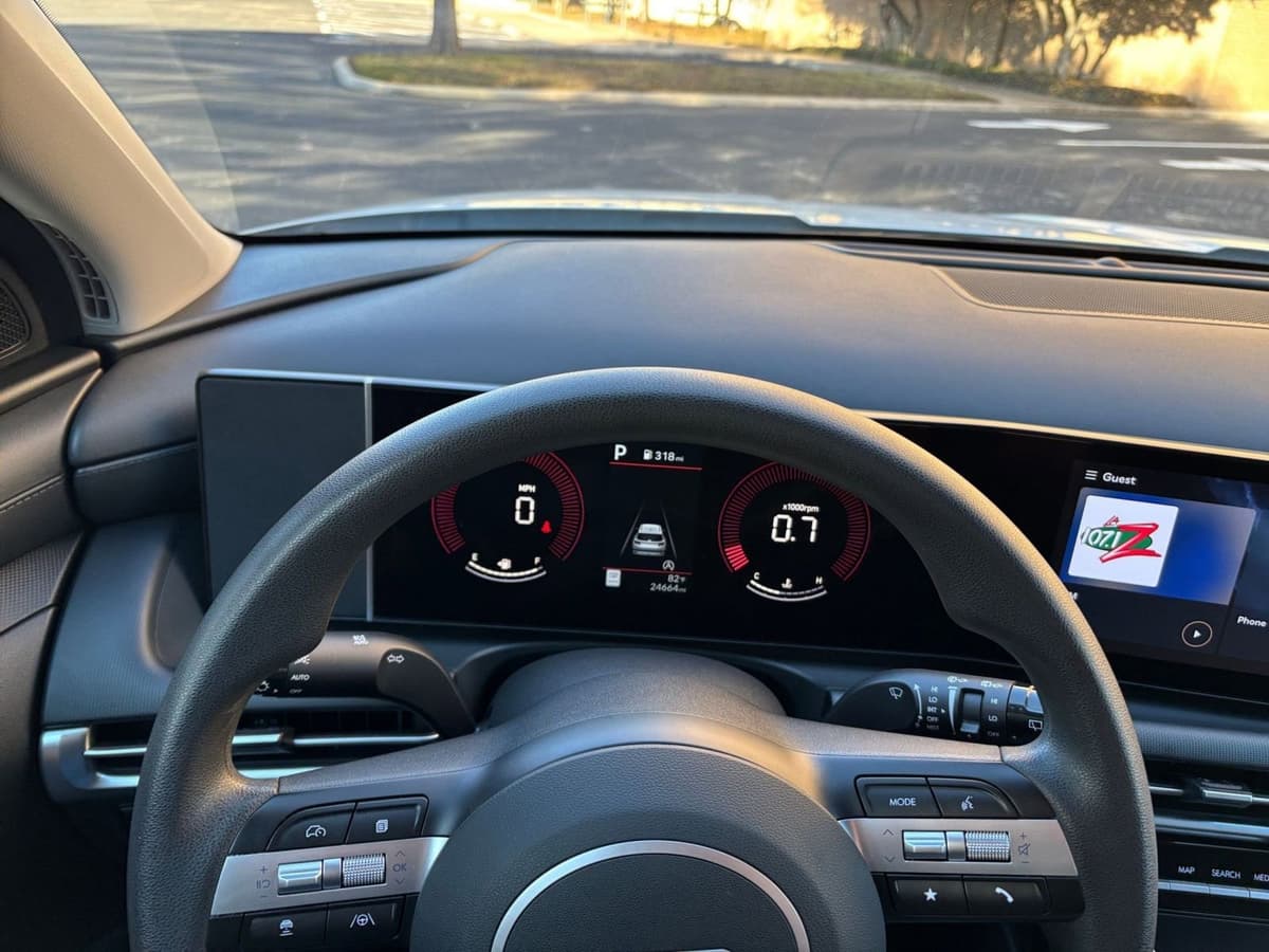 2025 Hyundai Tucson - Image 29