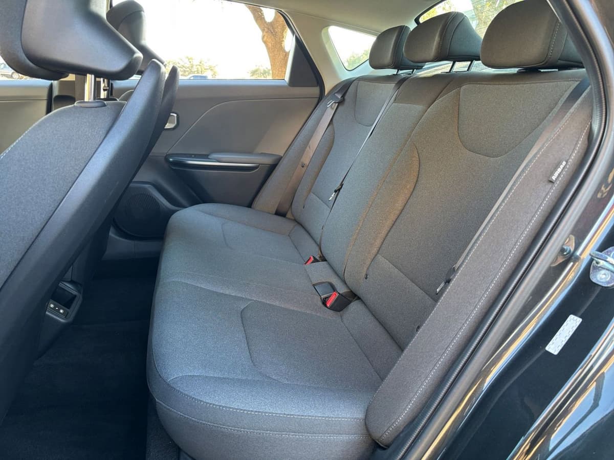 2025 Kia K4 - Image 21