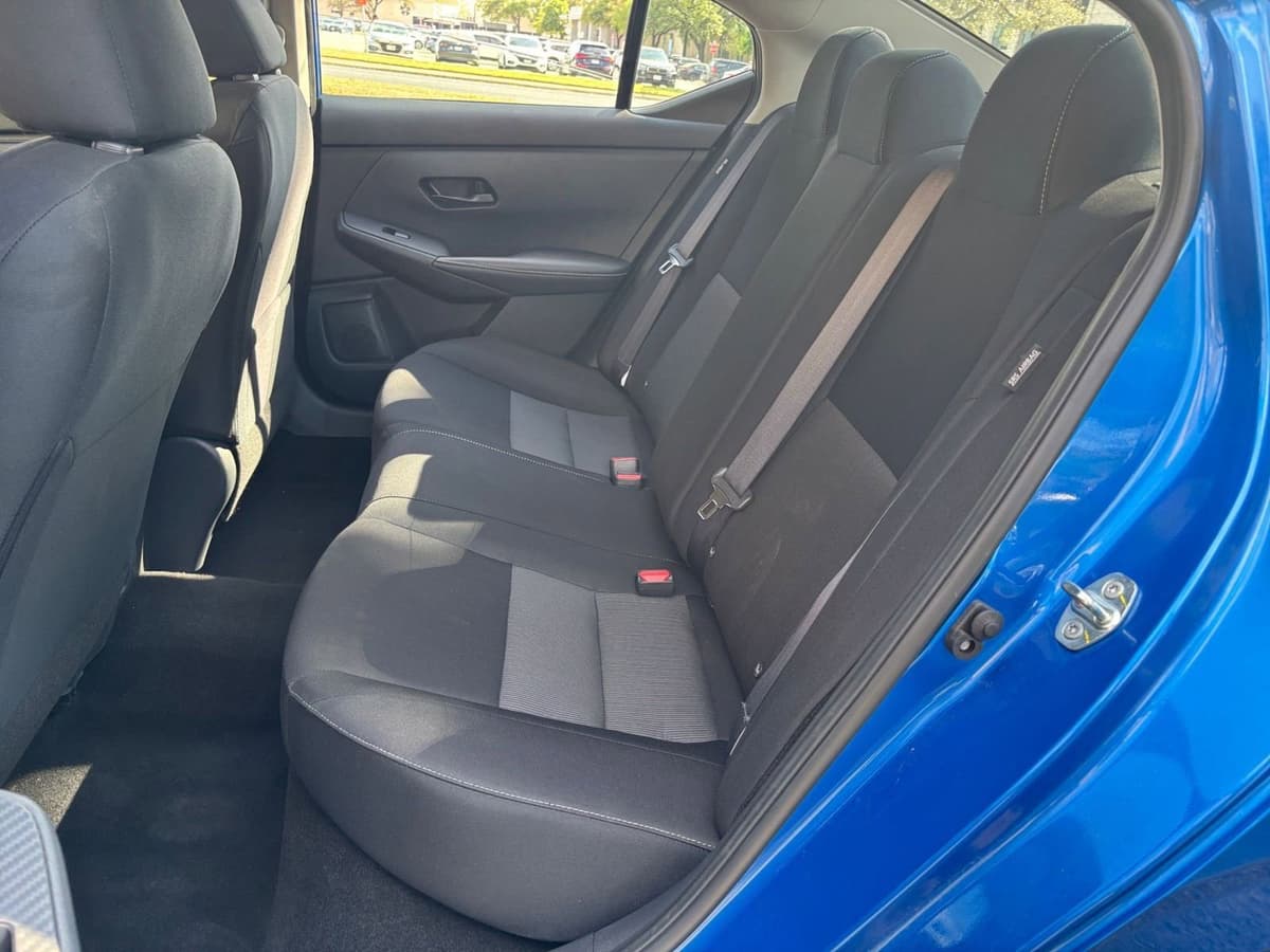 2025 Nissan Sentra - Image 21