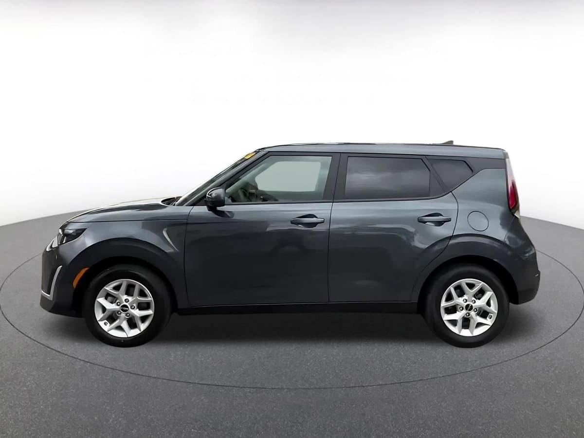 2025 Kia Soul - Image 8