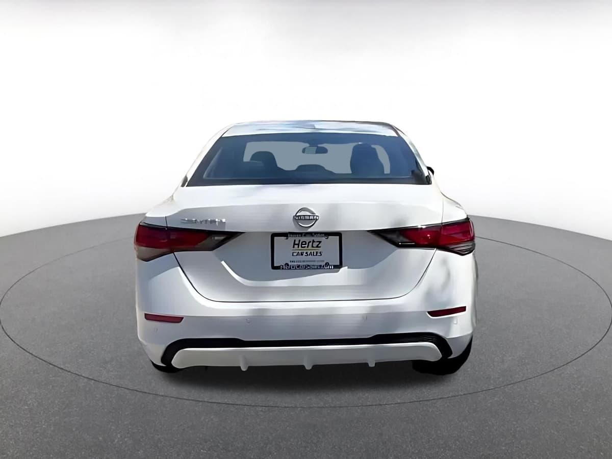 2025 Nissan Sentra - Image 12