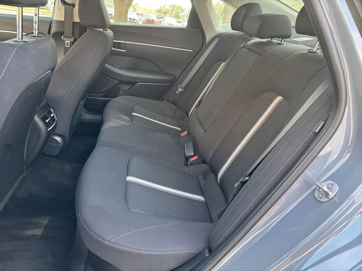 2025 Hyundai Sonata Hybrid - Image 21