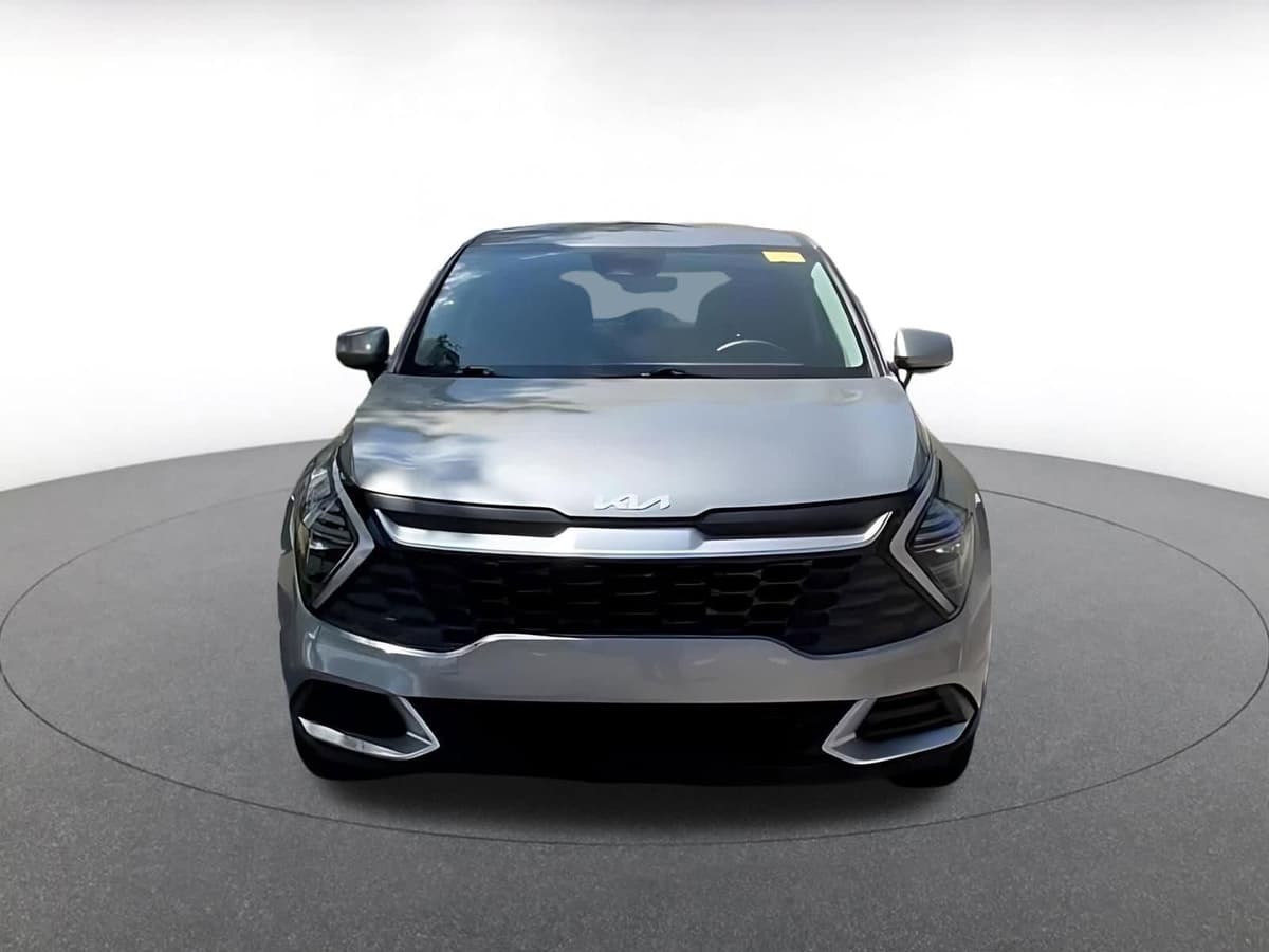 2025 Kia Sportage - Image 5