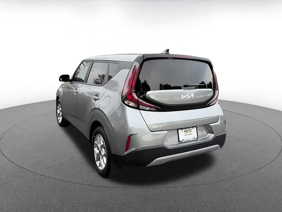2025 Kia Soul - Image 11