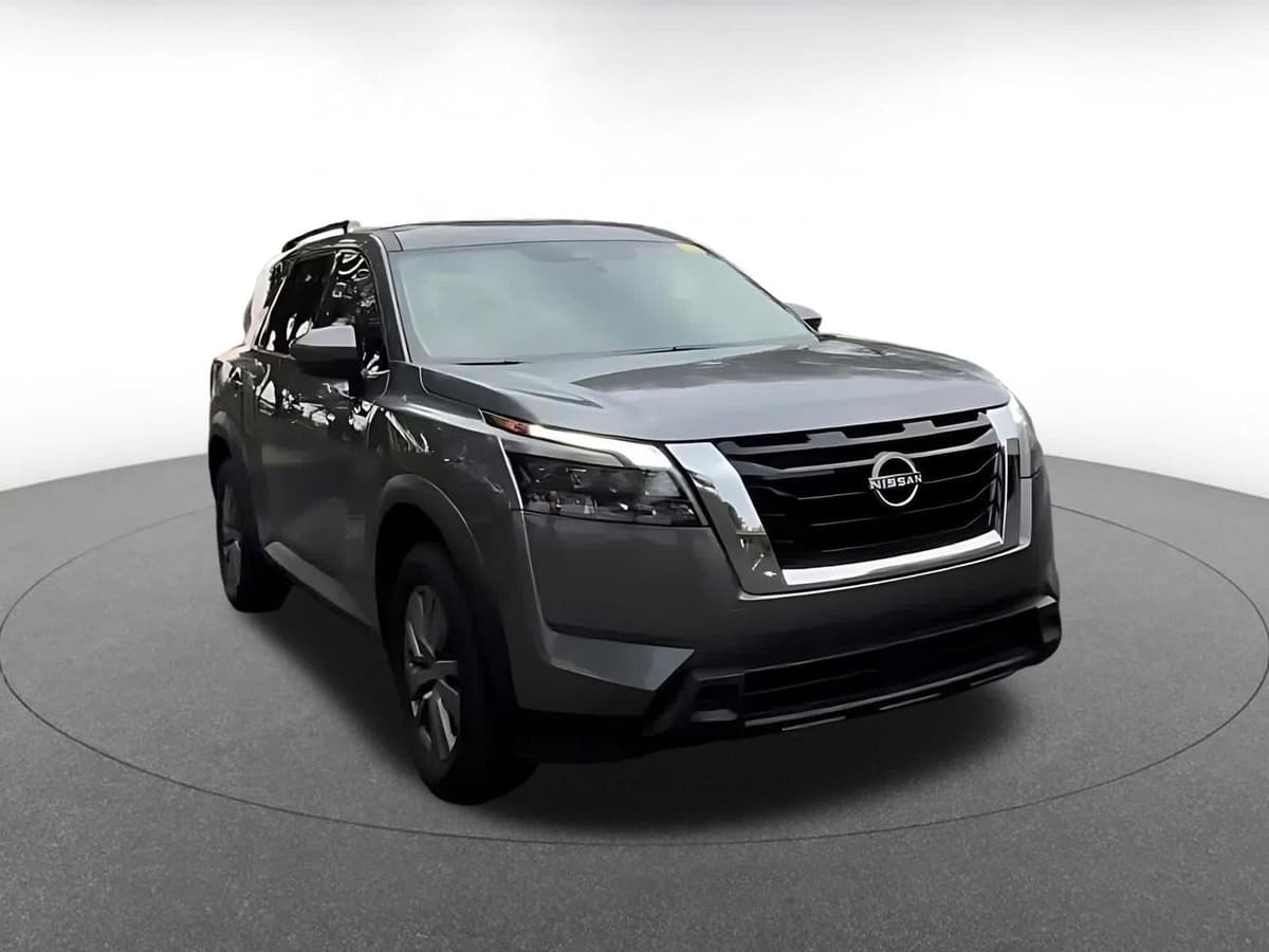 2025 Nissan Pathfinder - Image 3