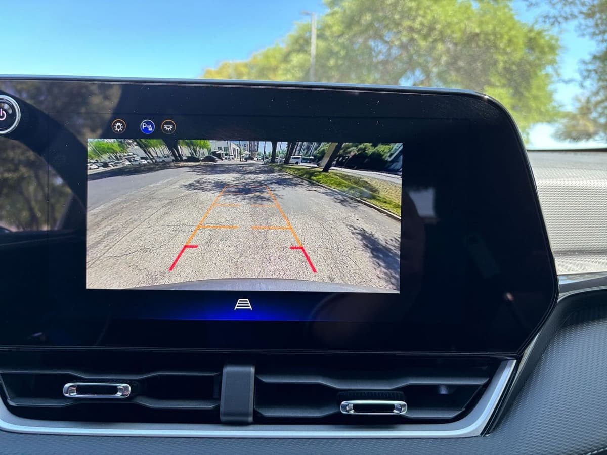 2025 Chevrolet Equinox - Image 22