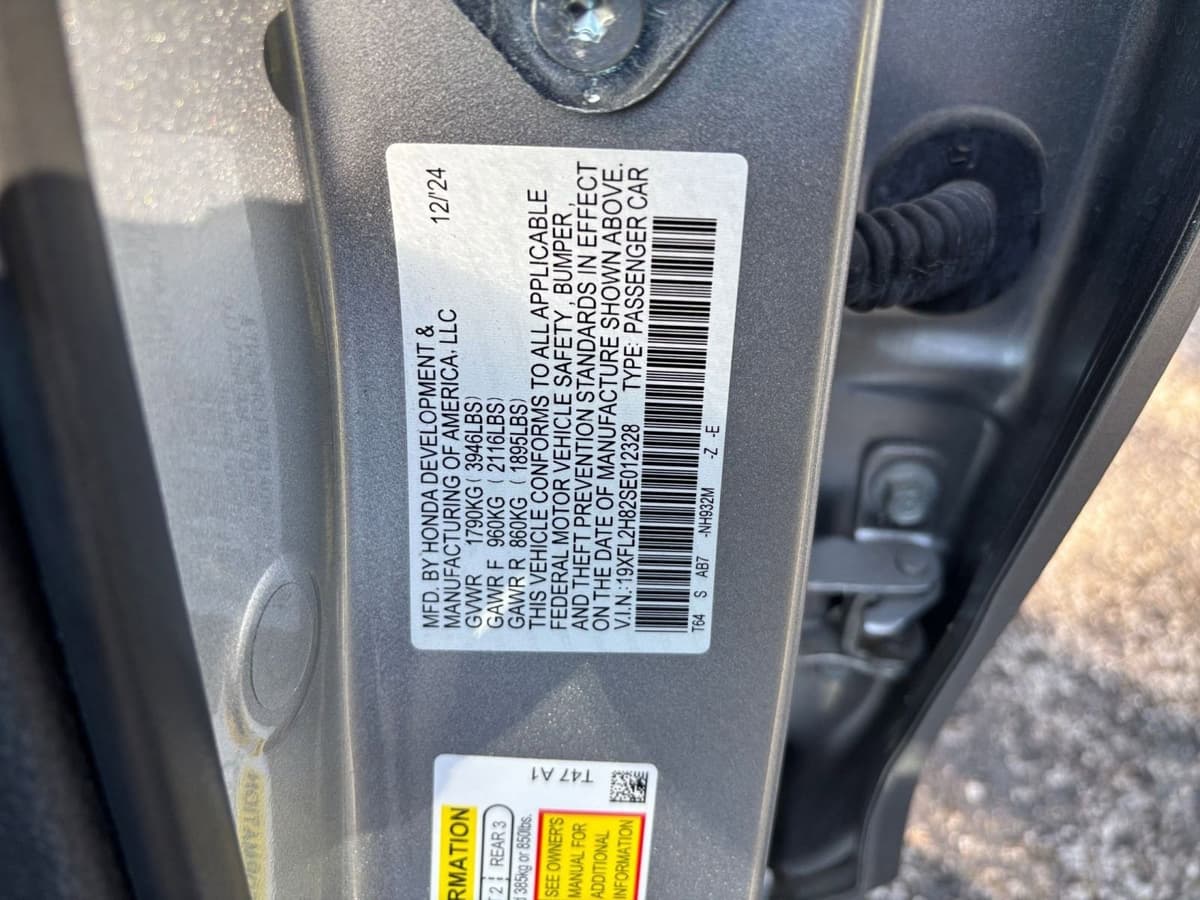 2025 Honda Civic - Image 23