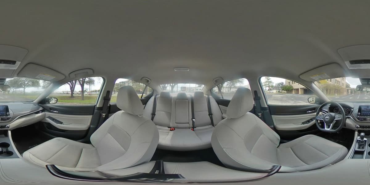 2025 Nissan Altima - Image 37