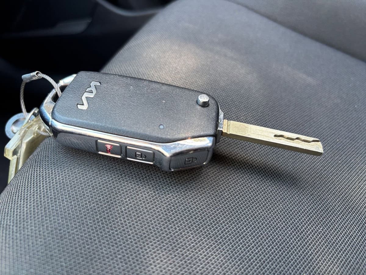 2025 Kia Sportage - Image 20