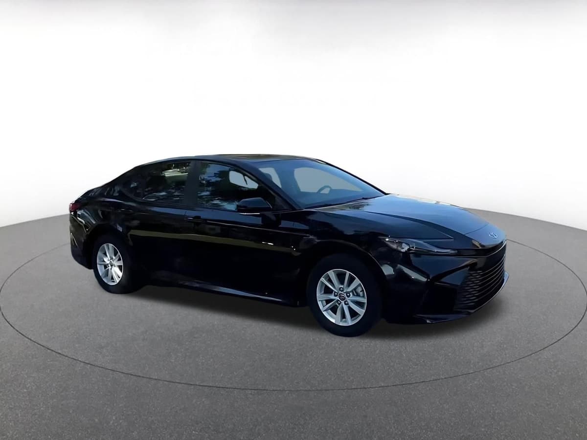 2025 Toyota Camry - Image 2