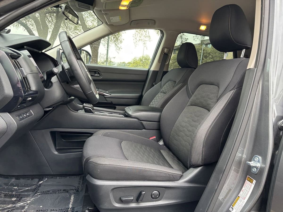 2025 Nissan Pathfinder - Image 22