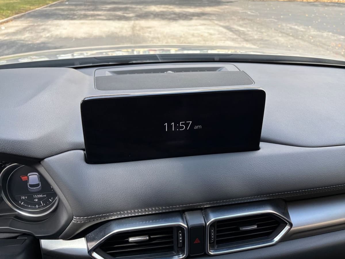 2025 Mazda CX-5 - Image 17