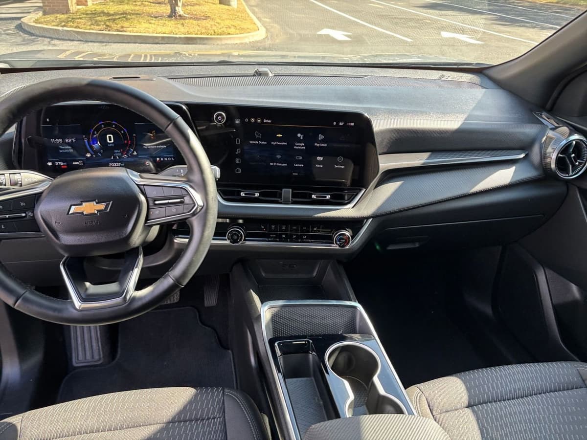 2025 Chevrolet Equinox - Image 28