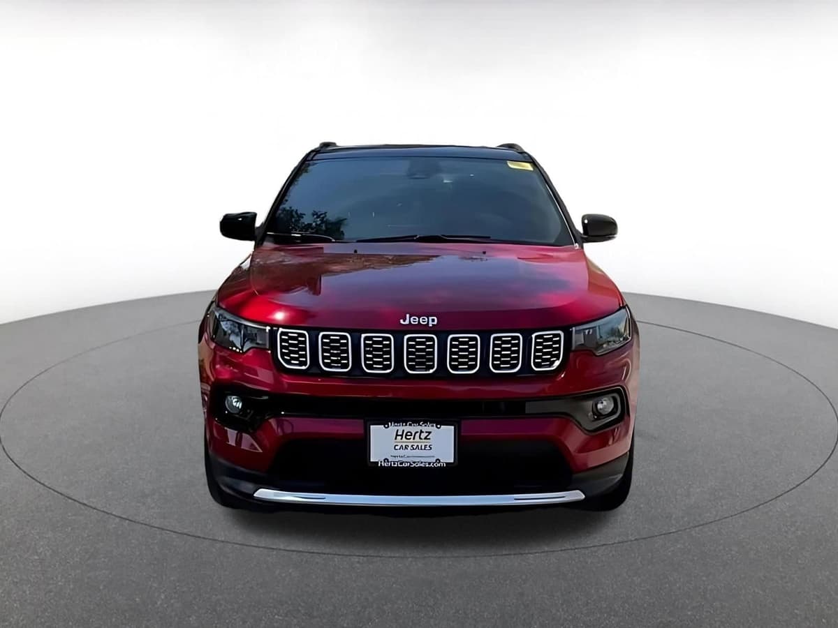 2025 Jeep Compass - Image 10