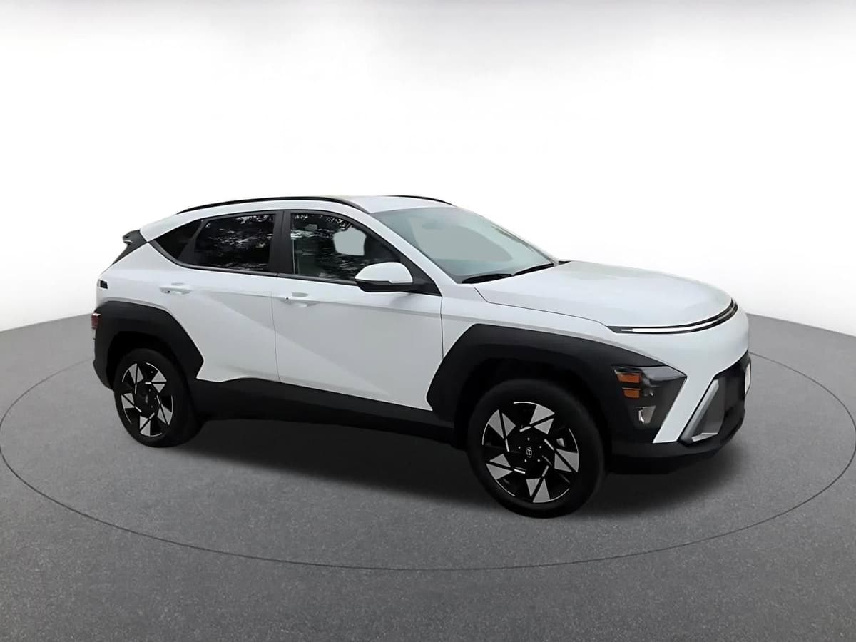 2025 Hyundai Kona - Image 2