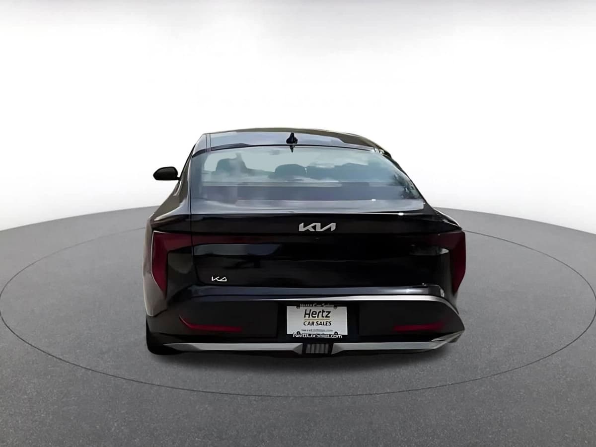 2025 Kia K4 - Image 12
