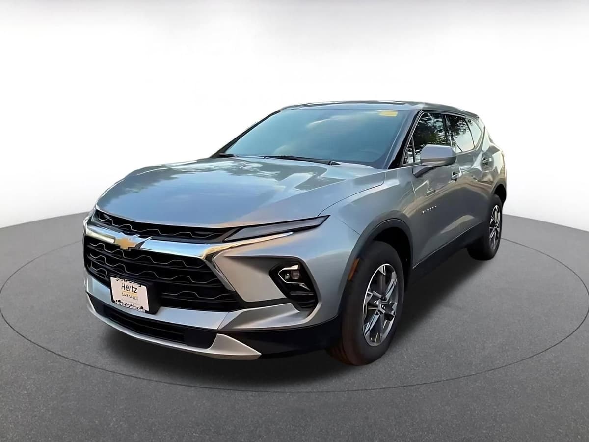 2025 Chevrolet Blazer - Image 6