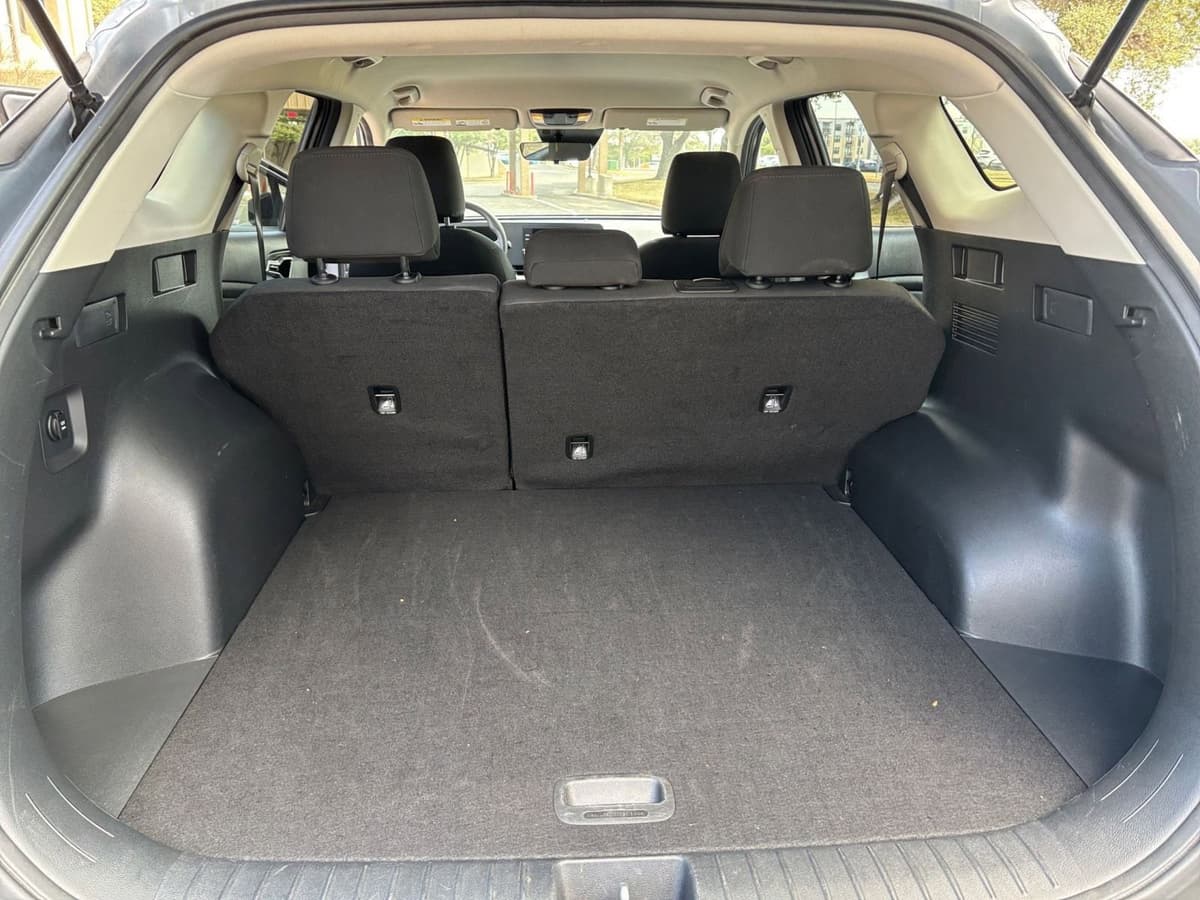 2025 Kia Sportage - Image 26