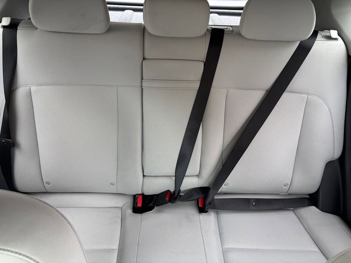 2025 Hyundai Kona - Image 36