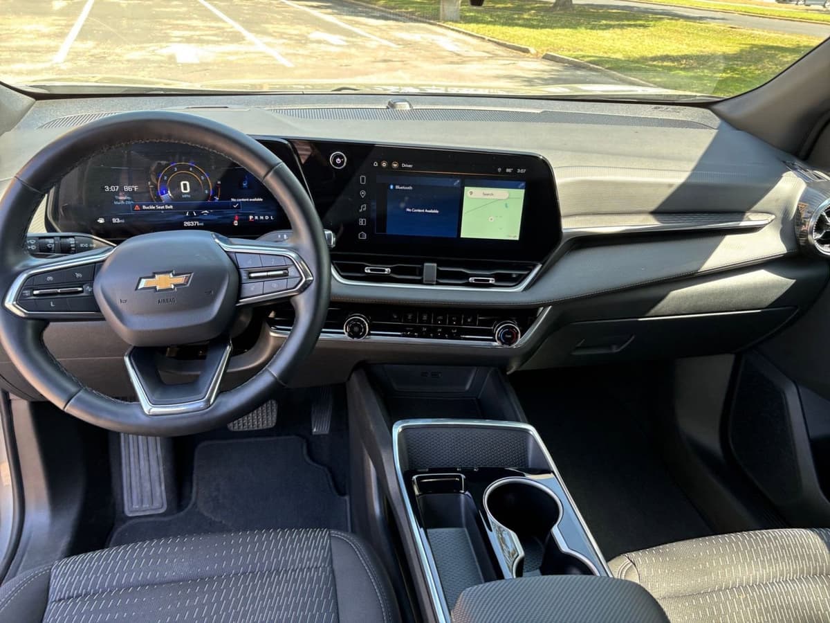 2025 Chevrolet Equinox - Image 31