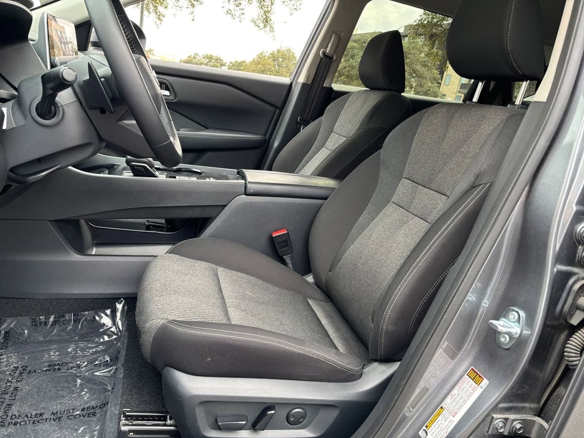 2025 Nissan Rogue - Image 22