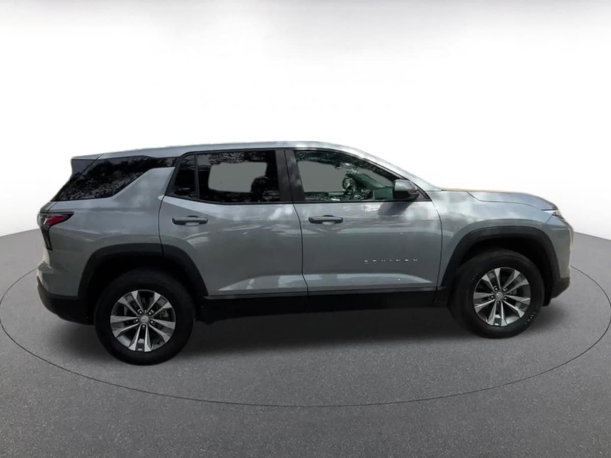 2025 Chevrolet Equinox - Image 16