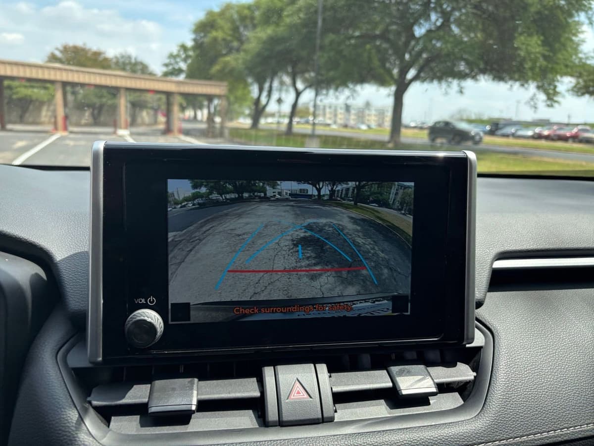 2025 Toyota RAV4 Hybrid - Image 20