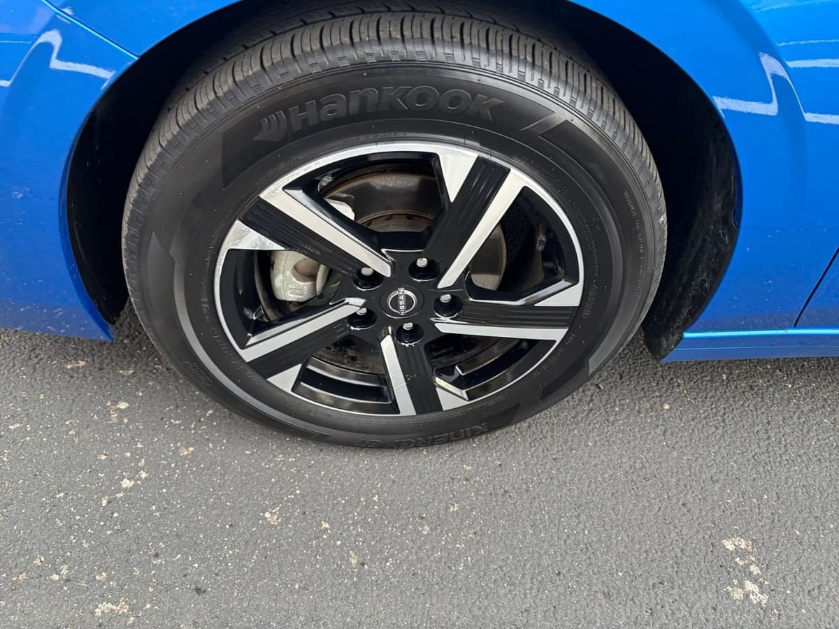 2025 Nissan Sentra - Image 25