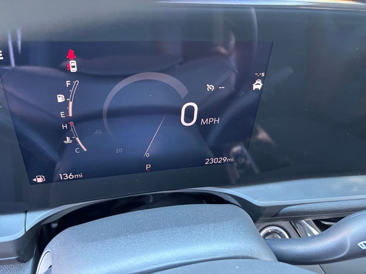 2025 Buick Envista - Image 35