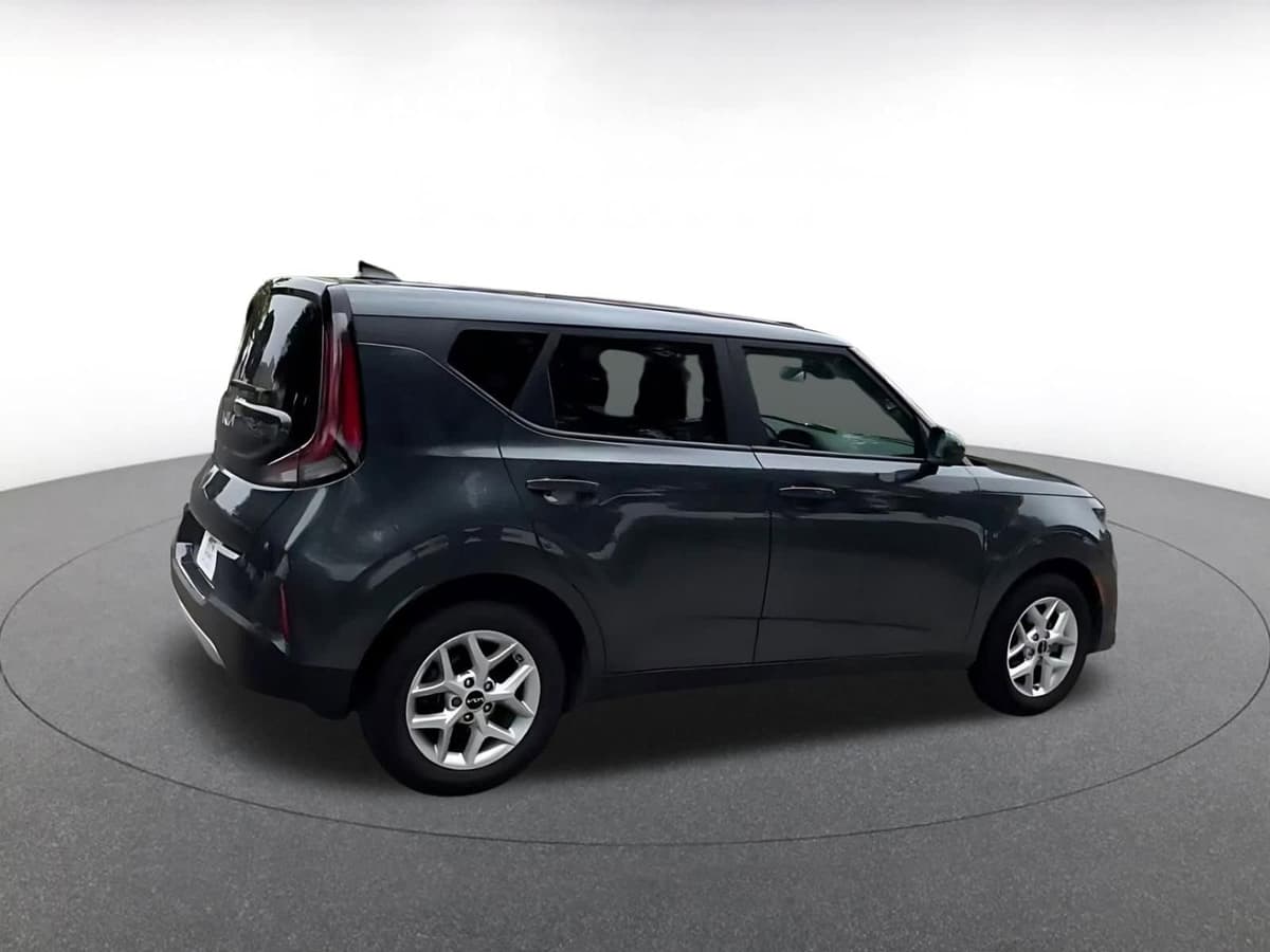 2025 Kia Soul - Image 13