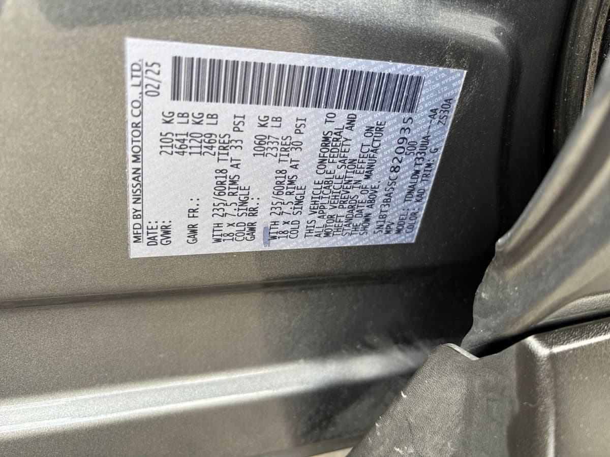 2025 Nissan Rogue - Image 23