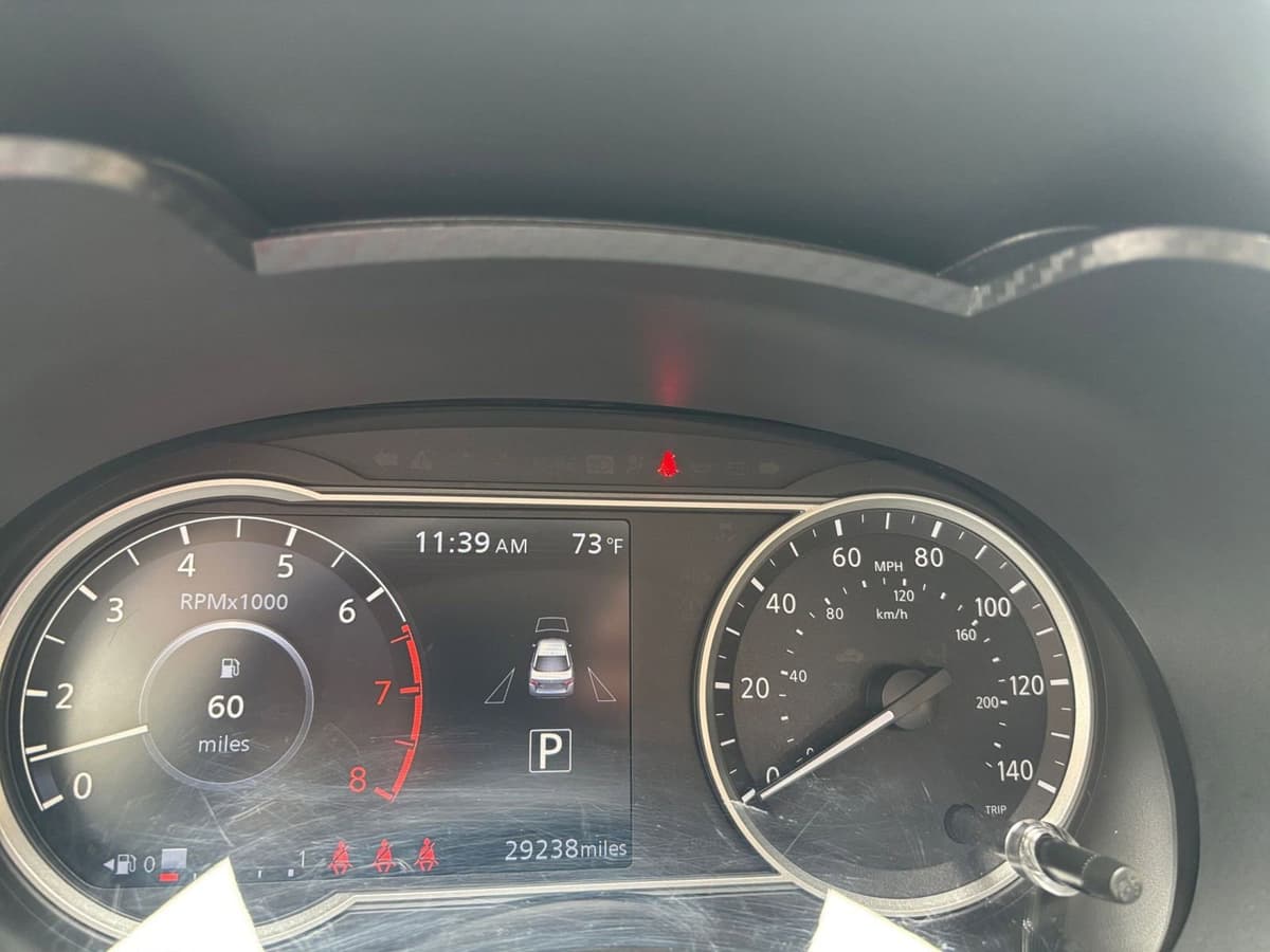 2025 Nissan Versa - Image 35