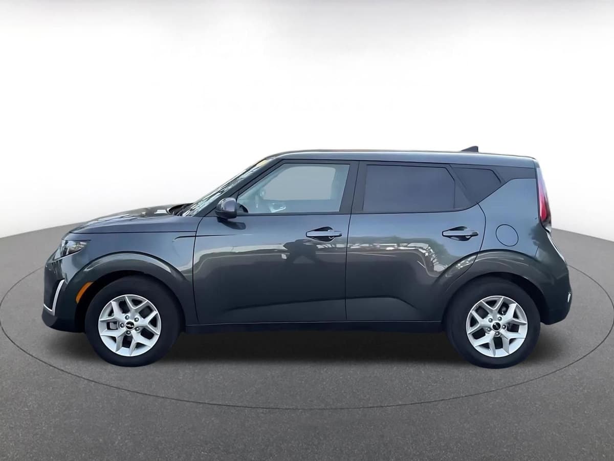 2025 Kia Soul - Image 8
