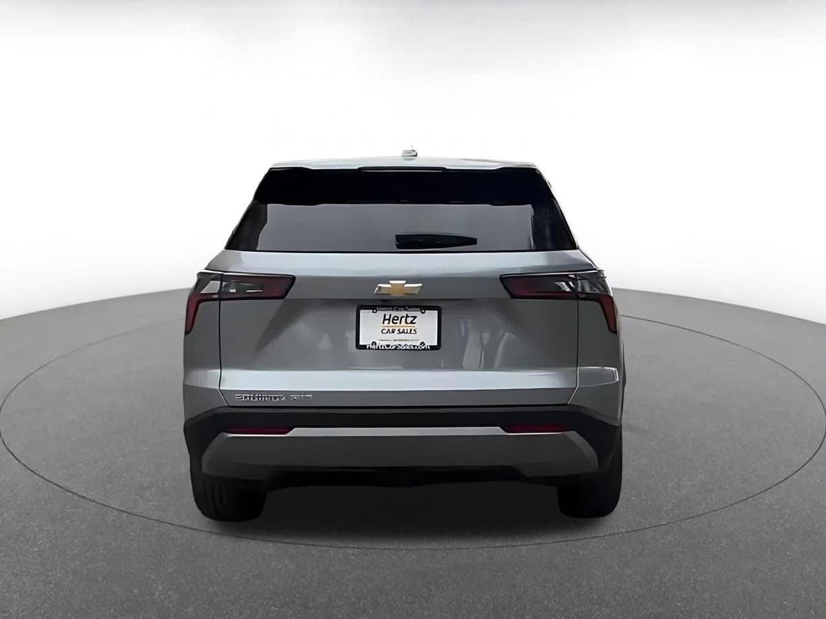 2025 Chevrolet Equinox - Image 12