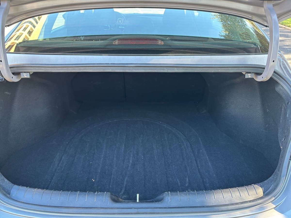 2025 Hyundai Elantra - Image 26