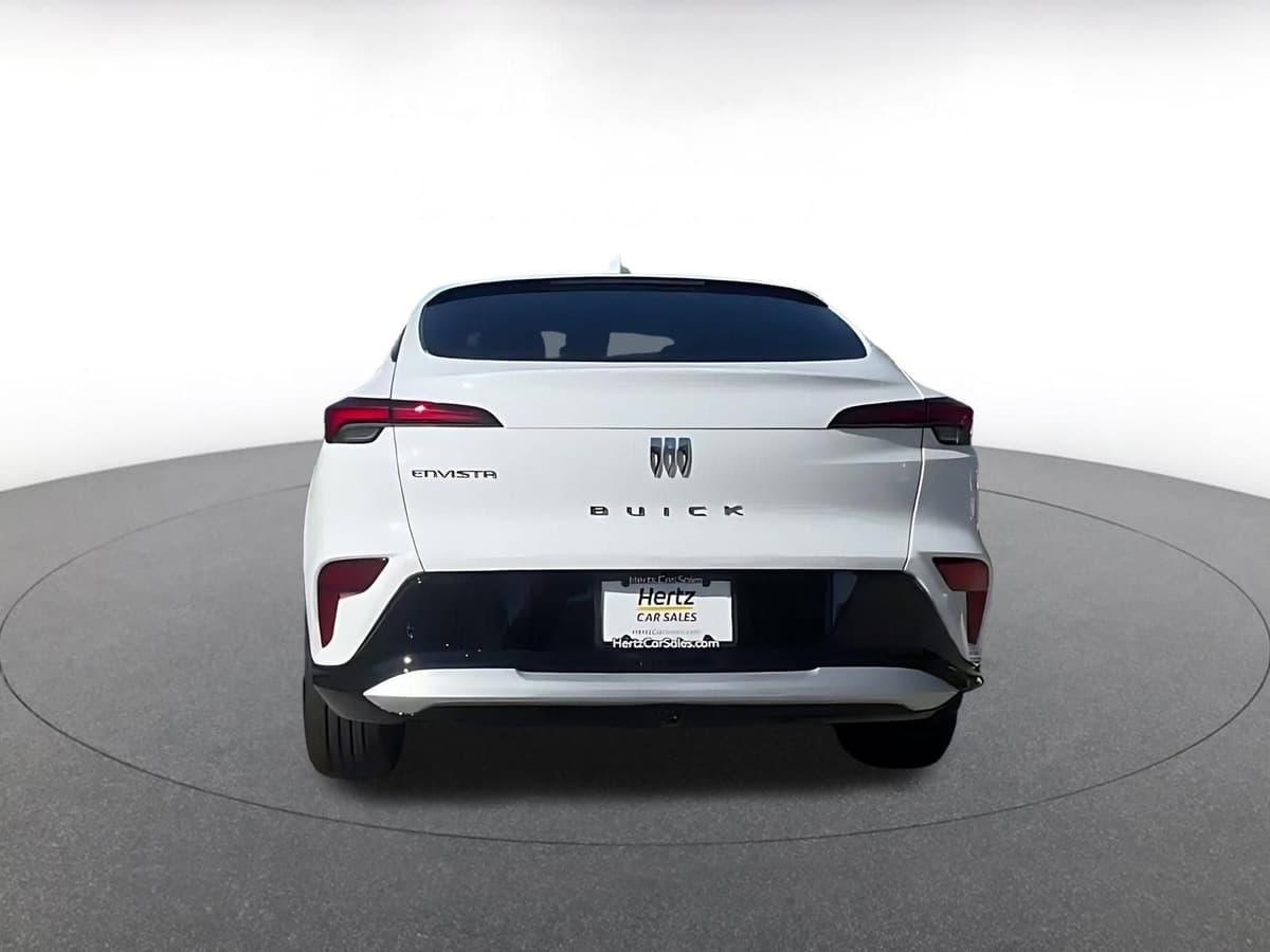 2025 Buick Envista - Image 11