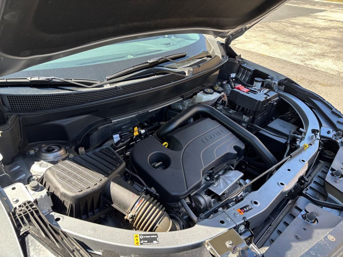 2025 Chevrolet Equinox - Image 30