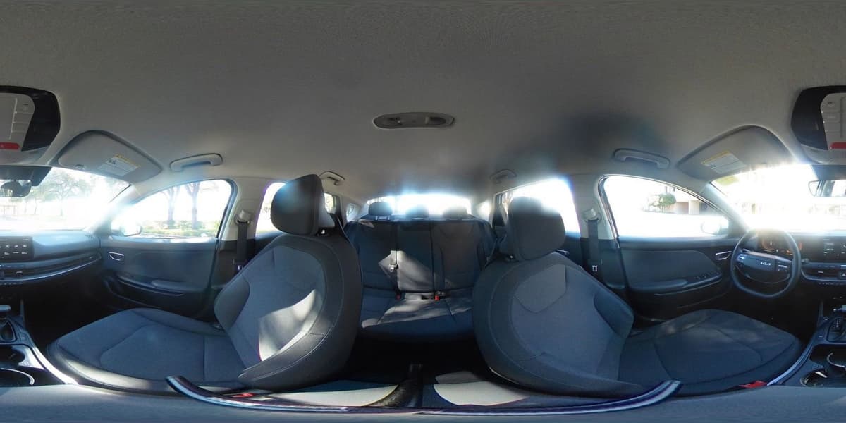 2025 Kia K4 - Image 36